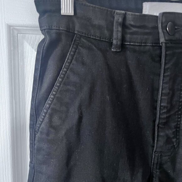 Everlane The Straight Leg Cropped Jean in Black 4 - Picture 7 of 9